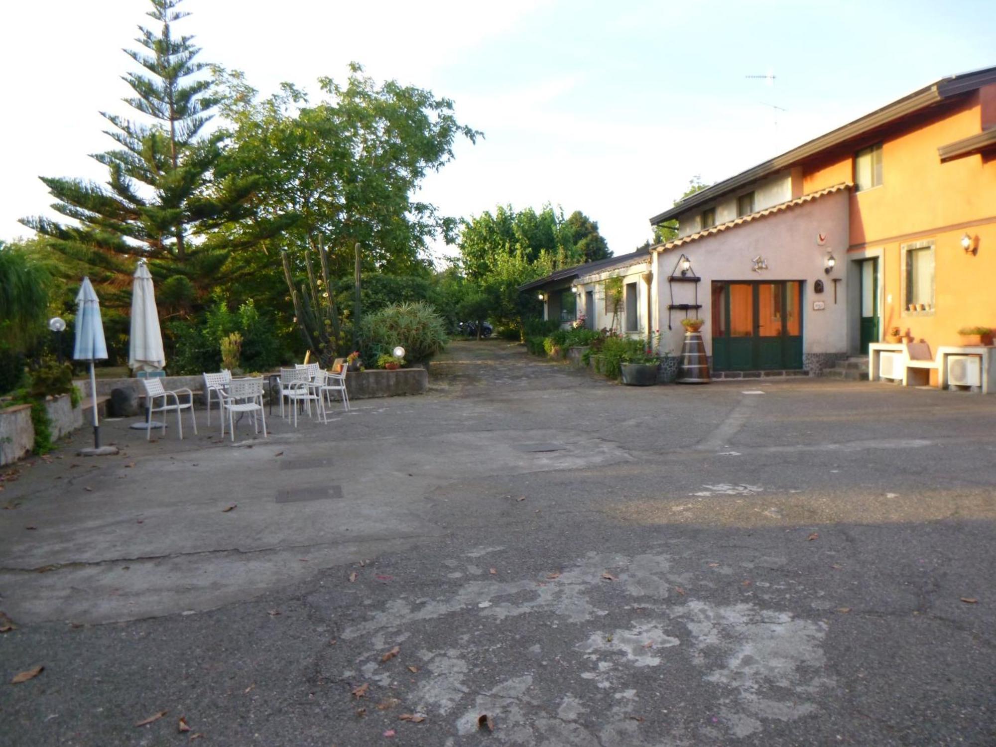 ジャッレ Baglio Delle Rose Bed & Breakfast エクステリア 写真